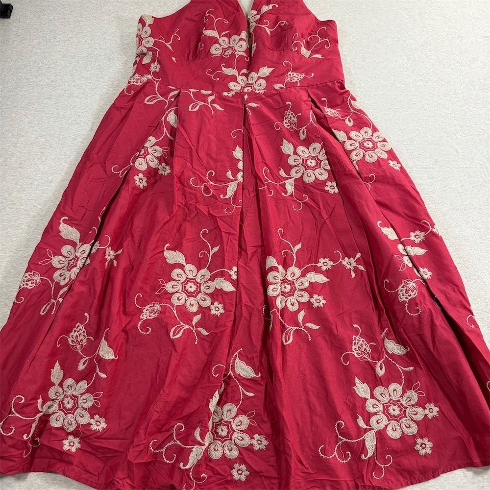 NWT Signature by Robbie‎ Bee Dress Womens 12 Red Floral Embroidered Halter Midi